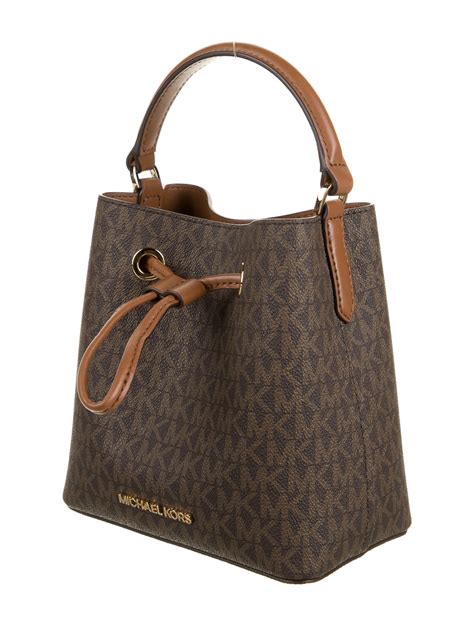 michael kors bucket bag outlet.